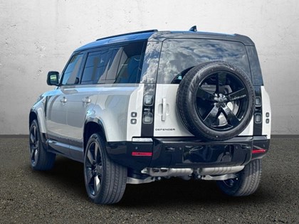 LAND ROVER DEFENDER 3.0 D350 X-Dynamic HSE 110 5dr Auto