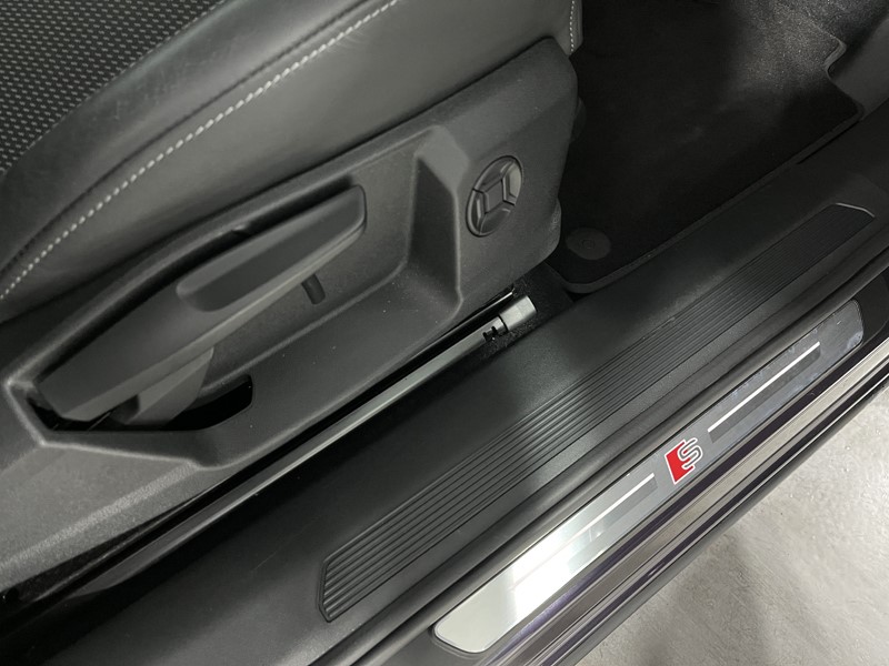 2021 (71) AUDI Q4 150kW 40 82kWh S Line 5dr Auto 5250193