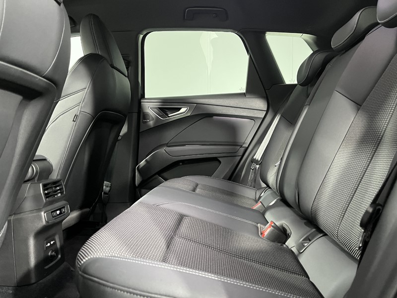 2021 (71) AUDI Q4 150kW 40 82kWh S Line 5dr Auto 5250211