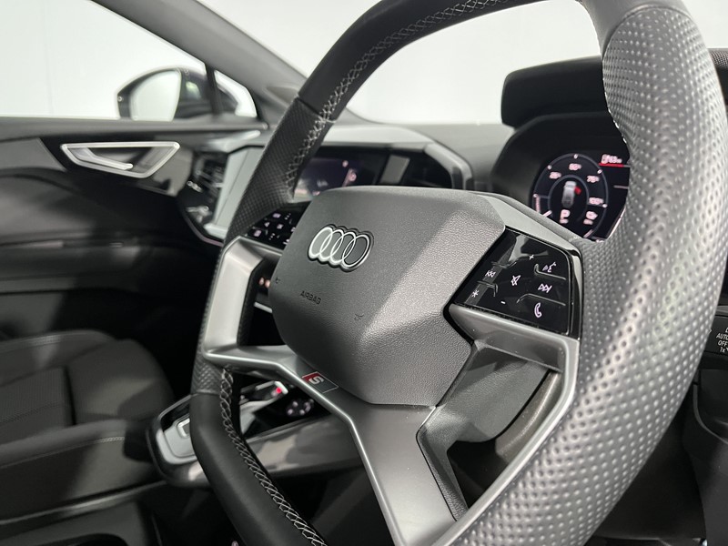 2021 (71) AUDI Q4 150kW 40 82kWh S Line 5dr Auto 5250197