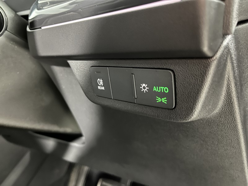 2021 (71) AUDI Q4 150kW 40 82kWh S Line 5dr Auto 5250196