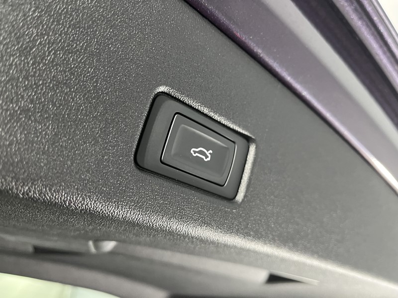 2021 (71) AUDI Q4 150kW 40 82kWh S Line 5dr Auto 5250221