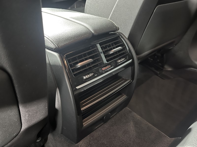 2018 (18) BMW 5 SERIES 530d xDrive M Sport 5dr Auto 5289118