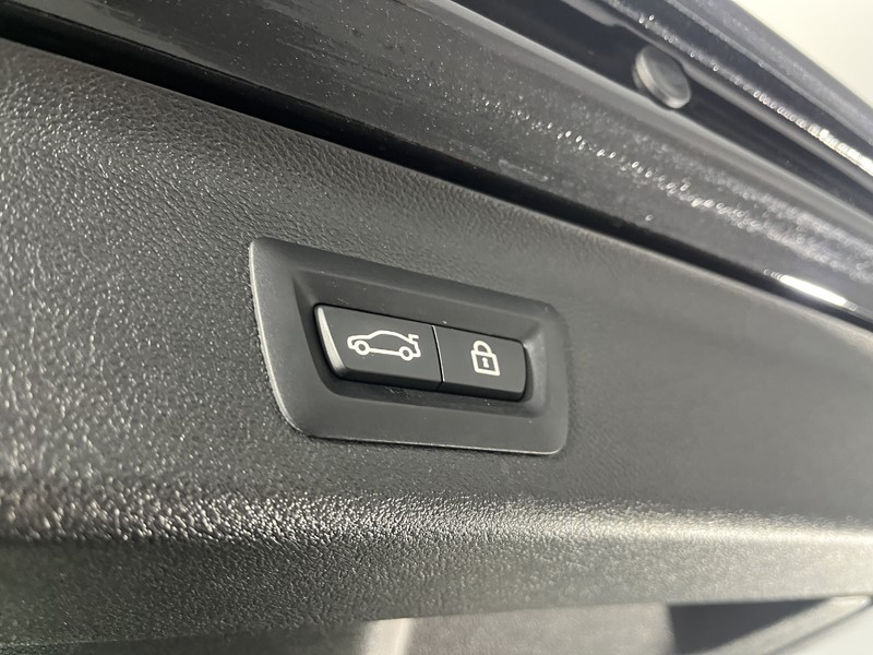 2018 (18) BMW 5 SERIES 530d xDrive M Sport 5dr Auto 5289124