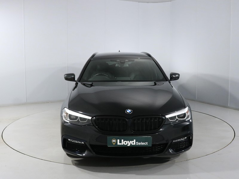 2018 (18) BMW 5 SERIES 530d xDrive M Sport 5dr Auto 5289095