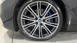 2018 (18) BMW 5 SERIES 530d xDrive M Sport 5dr Auto 5289093