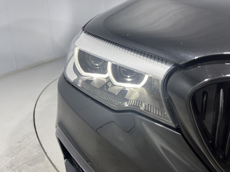 2018 (18) BMW 5 SERIES 530d xDrive M Sport 5dr Auto 5289119