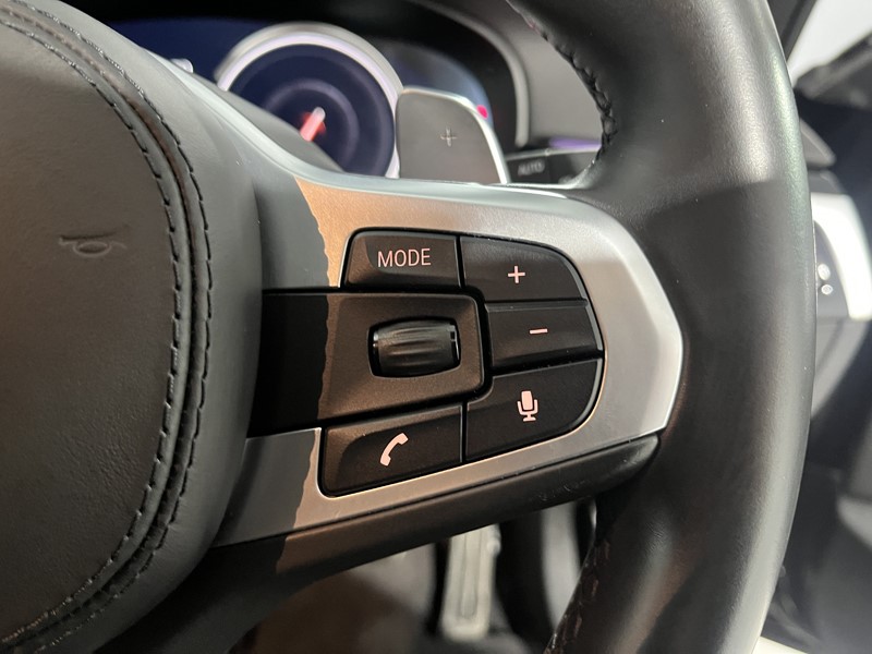 2018 (18) BMW 5 SERIES 530d xDrive M Sport 5dr Auto 5289103