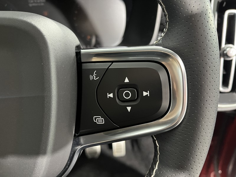 2020 (20) VOLVO XC40 1.5 T3 [163] R DESIGN 5dr 5303131