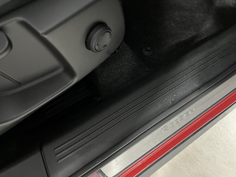 2020 (20) VOLVO XC40 1.5 T3 [163] R DESIGN 5dr 5303127