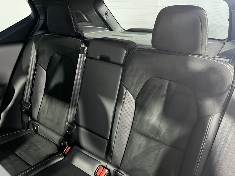 2020 (20) VOLVO XC40 1.5 T3 [163] R DESIGN 5dr 5303120