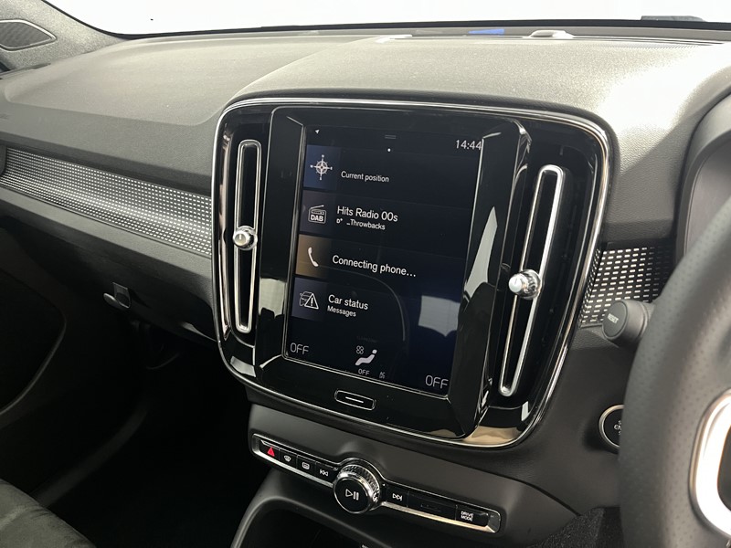 2020 (20) VOLVO XC40 1.5 T3 [163] R DESIGN 5dr 5303116