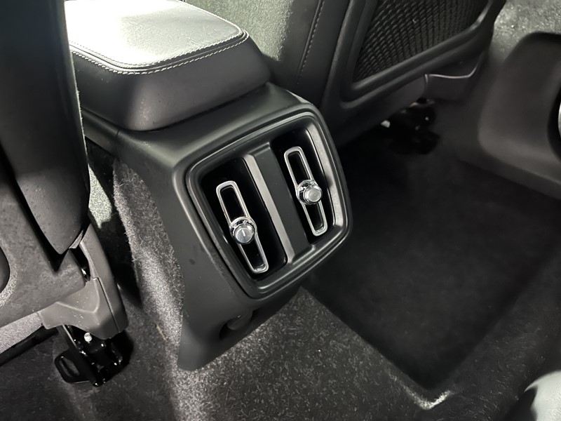 2020 (20) VOLVO XC40 1.5 T3 [163] R DESIGN 5dr 5303143