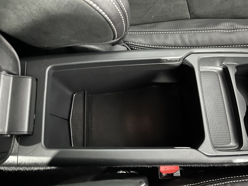 2020 (20) VOLVO XC40 1.5 T3 [163] R DESIGN 5dr 5303138