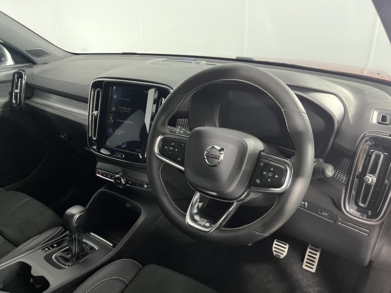 2020 (20) VOLVO XC40 1.5 T3 [163] R DESIGN 5dr 5303114