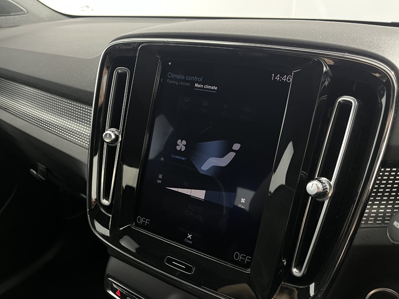 2020 (20) VOLVO XC40 1.5 T3 [163] R DESIGN 5dr 5303136