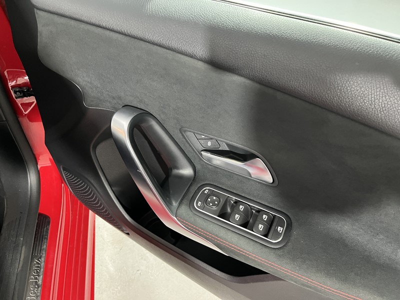 2019 (69) MERCEDES-BENZ A CLASS A200 AMG Line 5dr 5260806