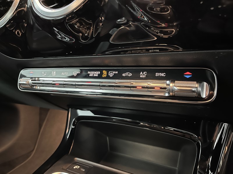 2019 (69) MERCEDES-BENZ A CLASS A200 AMG Line 5dr 5260814