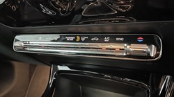 2019 (69) MERCEDES-BENZ A CLASS A200 AMG Line 5dr 5260814