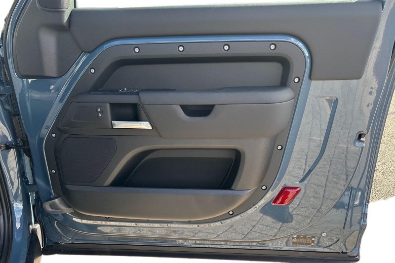  LAND ROVER COMMERCIAL DEFENDER 3.0 D250 Hard Top S Auto 4555729