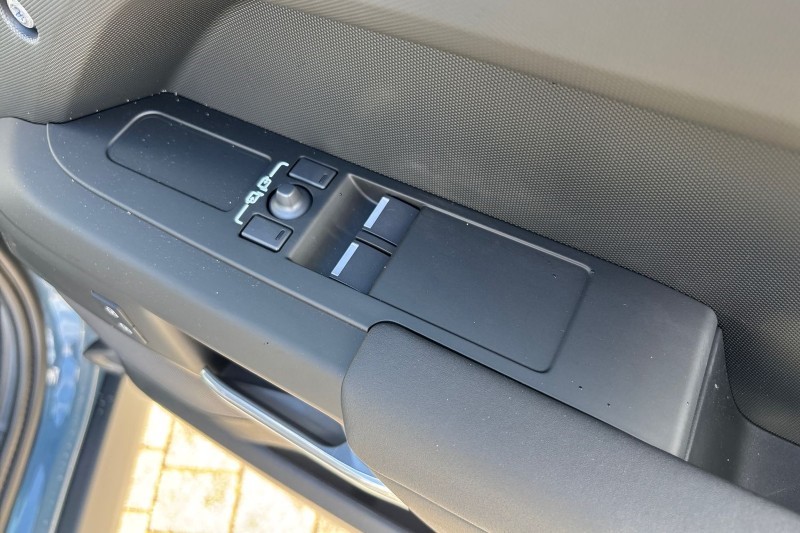  LAND ROVER COMMERCIAL DEFENDER 3.0 D250 Hard Top S Auto 4555730