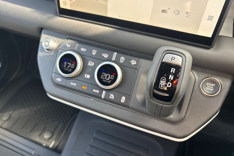  LAND ROVER COMMERCIAL DEFENDER 3.0 D250 Hard Top S Auto 4555721