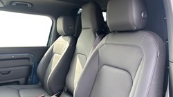 LAND ROVER COMMERCIAL DEFENDER 3.0 D250 Hard Top S Auto 4555712