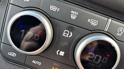 LAND ROVER COMMERCIAL DEFENDER 3.0 D250 Hard Top S Auto 4555741