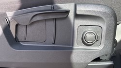 LAND ROVER COMMERCIAL DEFENDER 3.0 D250 Hard Top S Auto 4555731