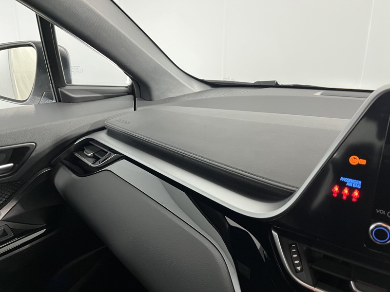 2023 (23) TOYOTA C-HR 1.8 Hybrid GR Sport 5dr CVT 5297334