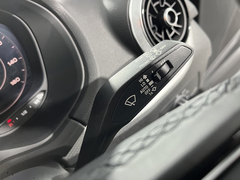 2021 (21) AUDI Q2 30 TFSI Sport 5dr 5296708