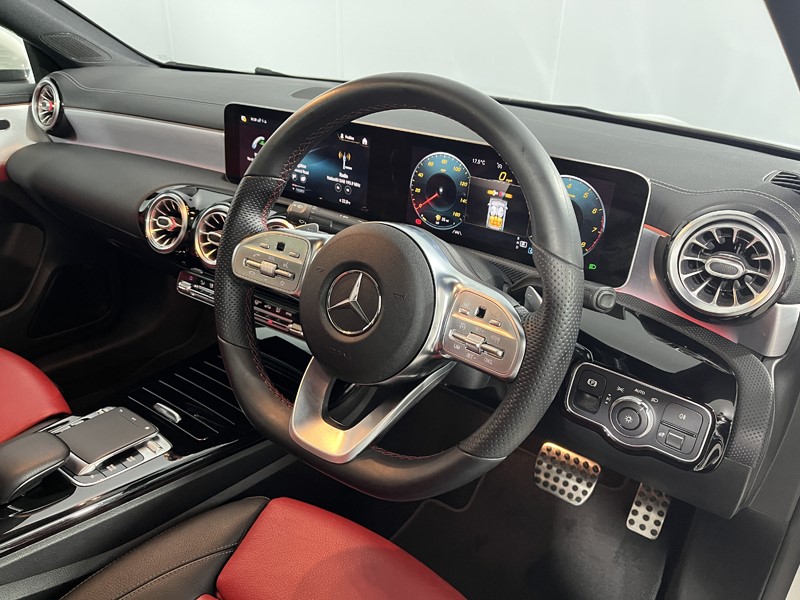2019 (69) MERCEDES-BENZ CLA 200 AMG Line Premium Plus 4dr Tip Auto 5333502