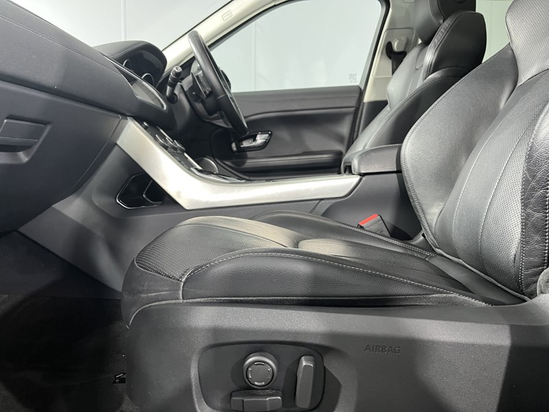 2018 (68) LAND ROVER RANGE ROVER EVOQUE 2.0 TD4 SE Tech 5dr Auto 5297440