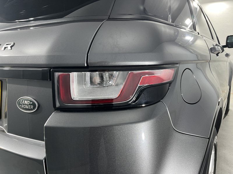 2018 (68) LAND ROVER RANGE ROVER EVOQUE 2.0 TD4 SE Tech 5dr Auto 5297448