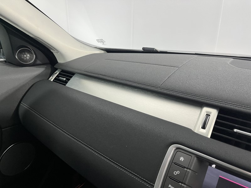 2018 (68) LAND ROVER RANGE ROVER EVOQUE 2.0 TD4 SE Tech 5dr Auto 5297433