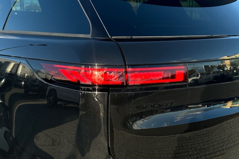  LAND ROVER RANGE ROVER SPORT 3.0 D300 Dynamic SE 5dr Auto 4804044