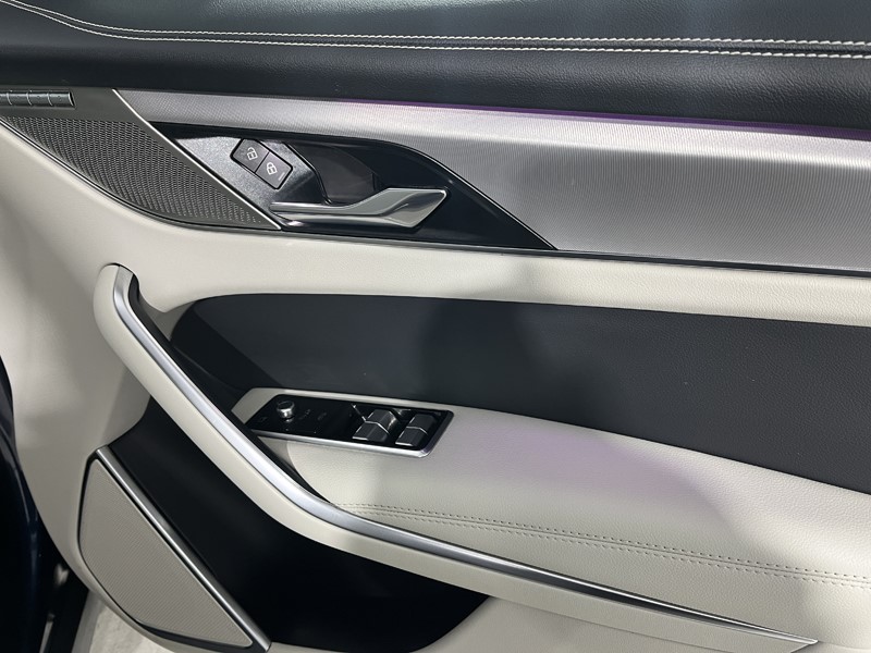 2022 (22) JAGUAR F-PACE 2.0 D200 R-Dynamic SE 5dr Auto AWD 5320478