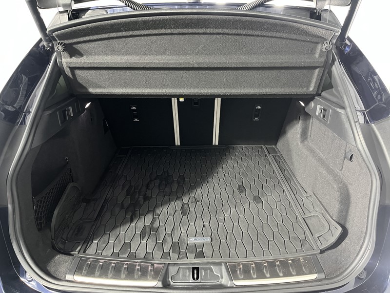 2022 (22) JAGUAR F-PACE 2.0 D200 R-Dynamic SE 5dr Auto AWD 5320471