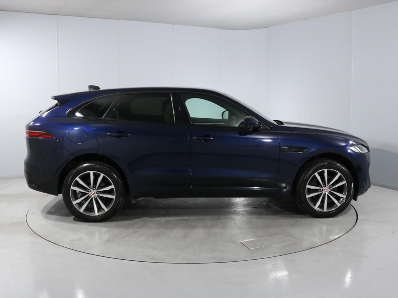 2022 (22) JAGUAR F-PACE 2.0 D200 R-Dynamic SE 5dr Auto AWD 5320461