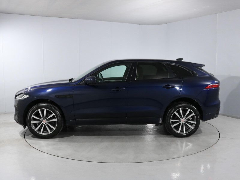 2022 (22) JAGUAR F-PACE 2.0 D200 R-Dynamic SE 5dr Auto AWD 5320505