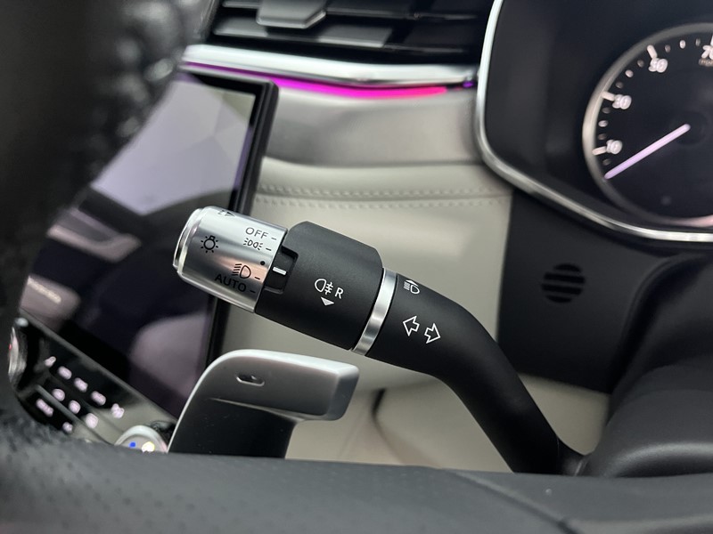 2022 (22) JAGUAR F-PACE 2.0 D200 R-Dynamic SE 5dr Auto AWD 5320479