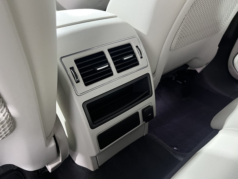 2022 (22) JAGUAR F-PACE 2.0 D200 R-Dynamic SE 5dr Auto AWD 5320495