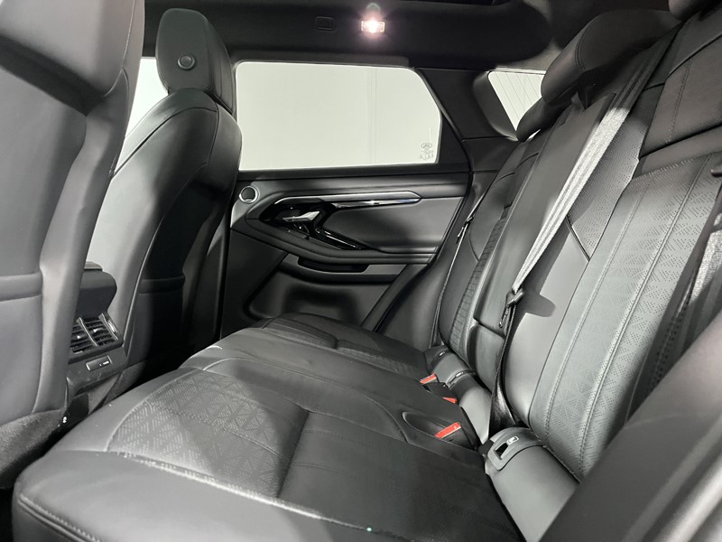 2020 (20) LAND ROVER RANGE ROVER EVOQUE 2.0 D180 R-Dynamic HSE 5dr Auto 5326180