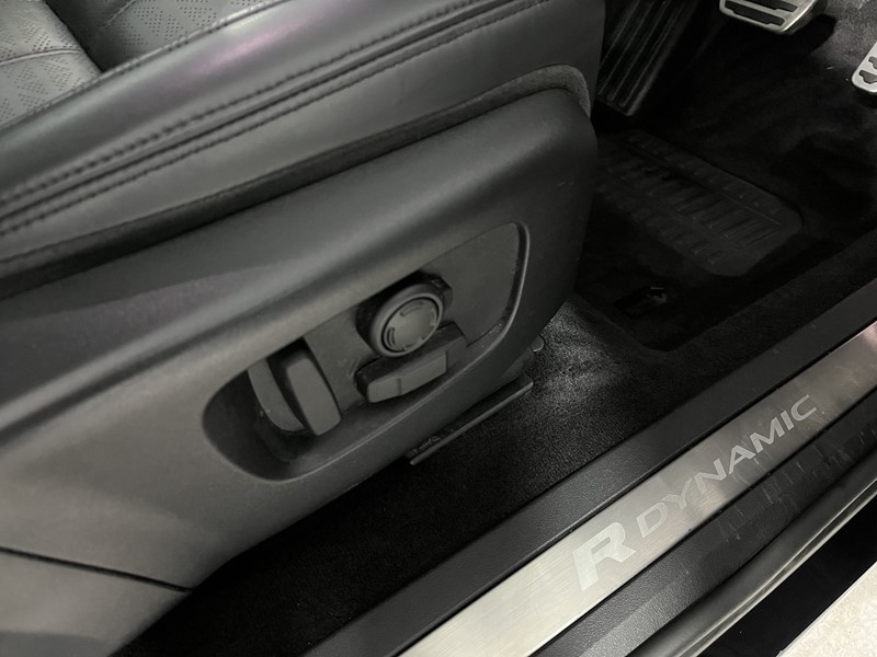 2020 (20) LAND ROVER RANGE ROVER EVOQUE 2.0 D180 R-Dynamic HSE 5dr Auto 5326164