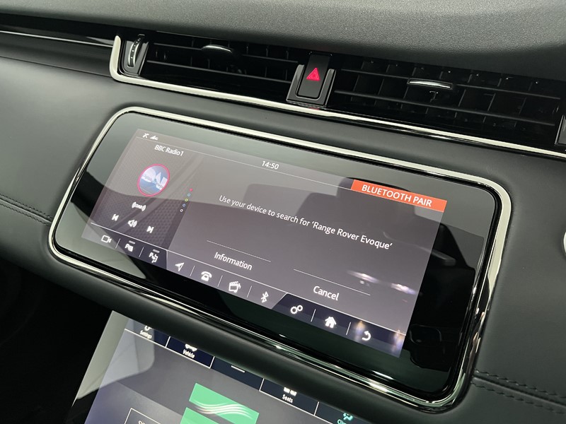 2020 (20) LAND ROVER RANGE ROVER EVOQUE 2.0 D180 R-Dynamic HSE 5dr Auto 5326175