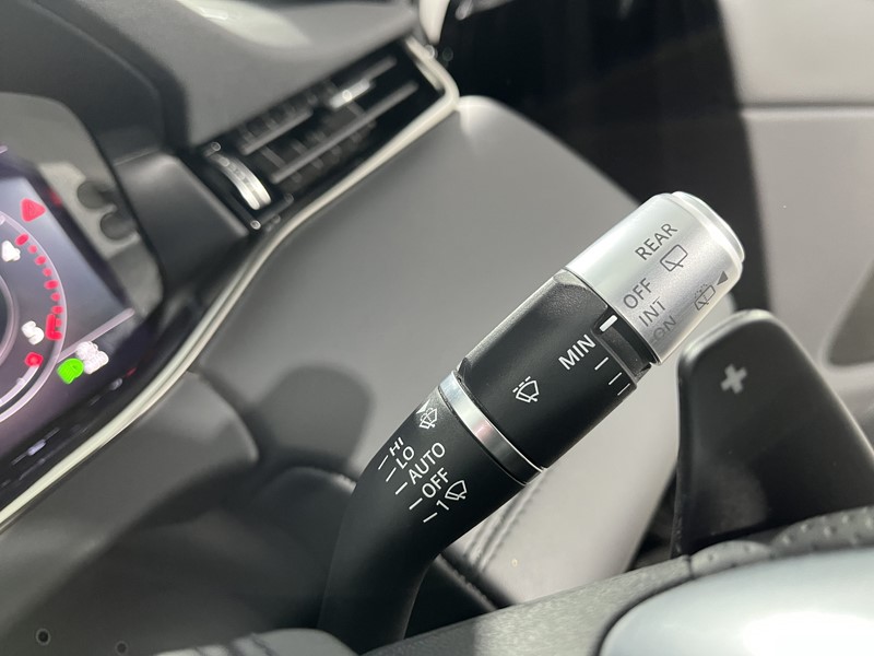 2020 (20) LAND ROVER RANGE ROVER EVOQUE 2.0 D180 R-Dynamic HSE 5dr Auto 5326171