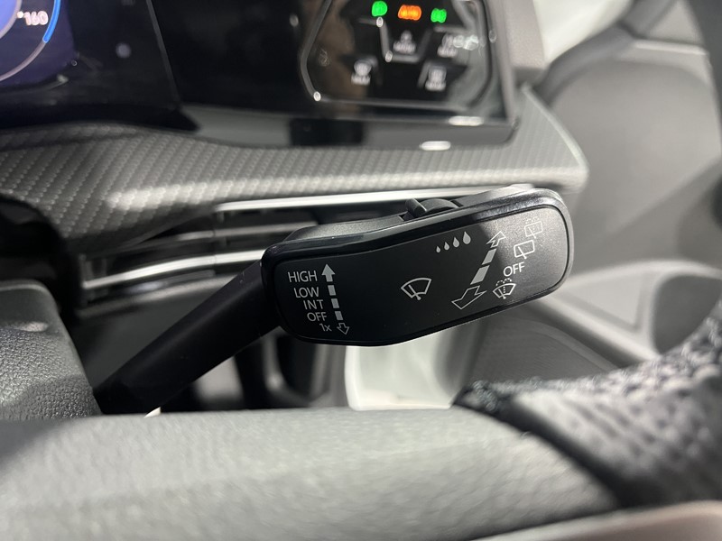 2020 (70) VOLKSWAGEN GOLF 1.5 TSI R-Line 5dr 5353340