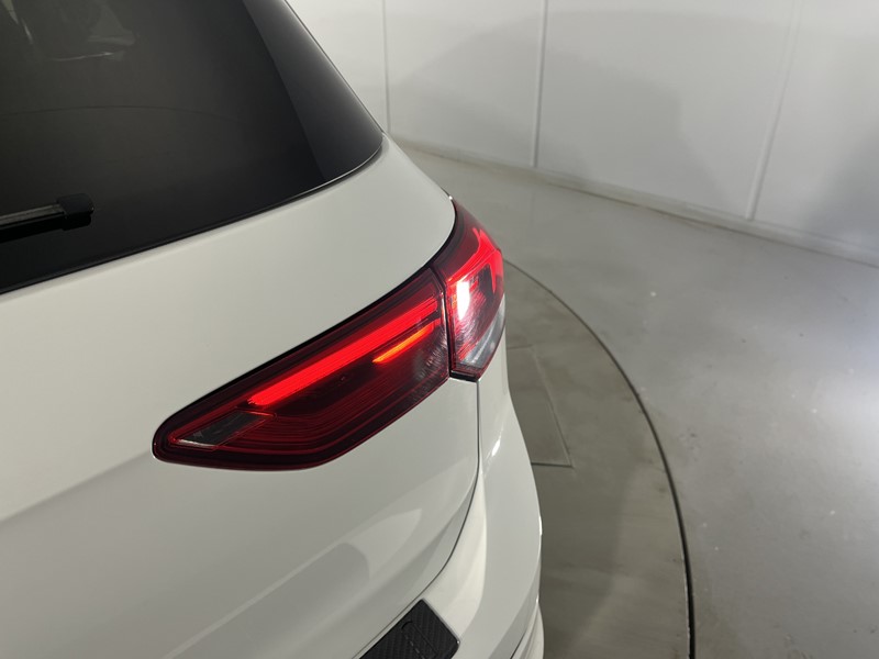 2020 (70) VOLKSWAGEN GOLF 1.5 TSI R-Line 5dr 5353354