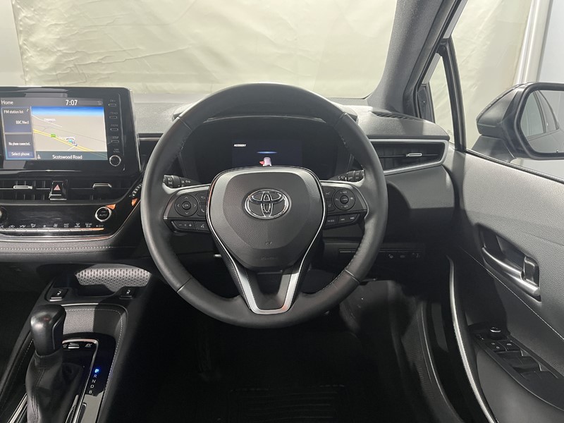 2021 (21) TOYOTA COROLLA 1.8 VVT-i Hybrid Design 5dr CVT 5358704