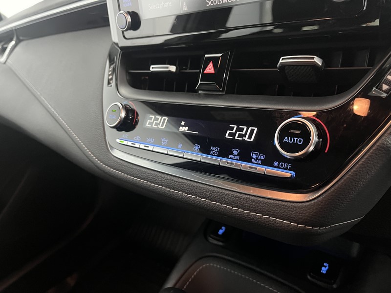 2021 (21) TOYOTA COROLLA 1.8 VVT-i Hybrid Design 5dr CVT 5358728
